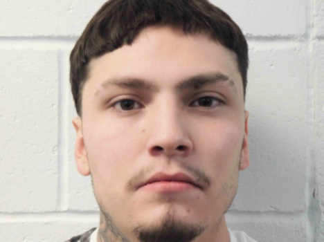 Mugshot of DONOVIN MARTINEZ