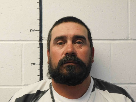 Mugshot of CESAR URQUIJO- MENDOZA