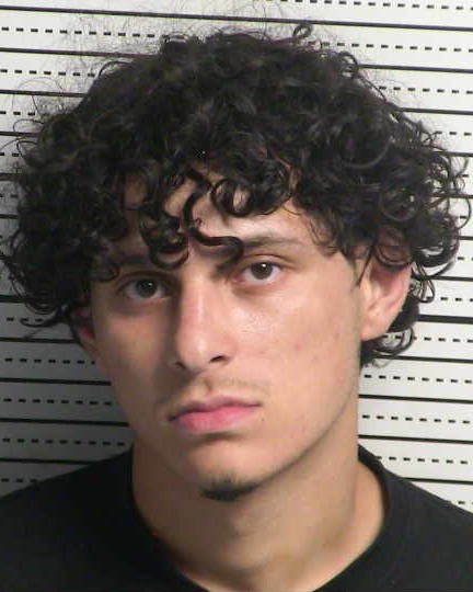 Mugshot of AZEL RAY BANEGAS