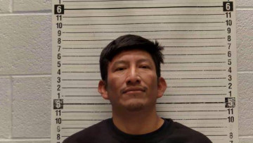 Mugshot of MOISES SIQUIC-TIUL