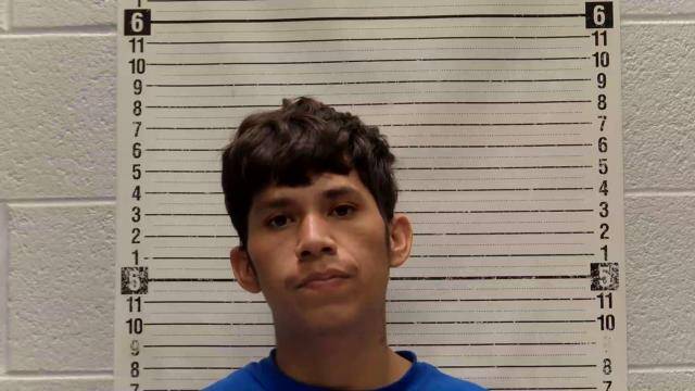 Mugshot of RICARDO HERNANDEZ-VALDIVIA