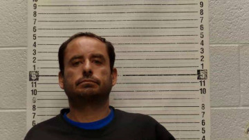 Mugshot of VICTOR MANUEL DIAZ-GIL