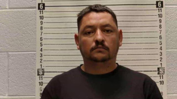 Mugshot of CESAR MARTINEZ-REYES