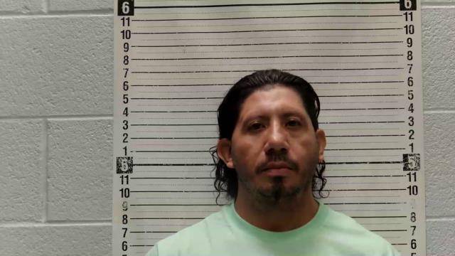 Mugshot of JOSE GUILLEN FLORES