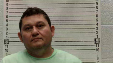 Mugshot of MIGUEL ZAMBRANO-BARAHONA