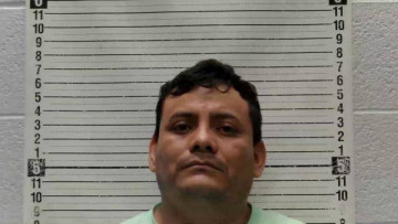 Mugshot of AXEL REYES