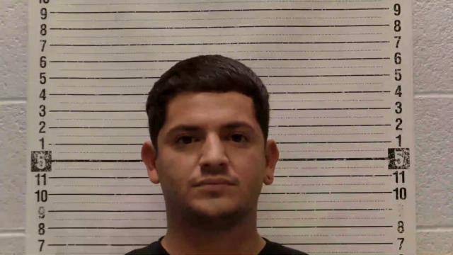 Mugshot of VICTOR RUIZ-CRUZ