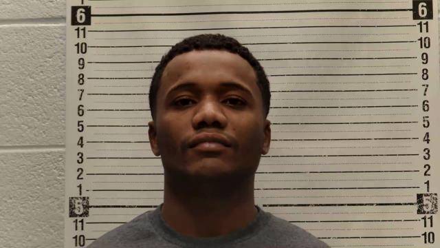 Mugshot of JHONGER SUAREZ