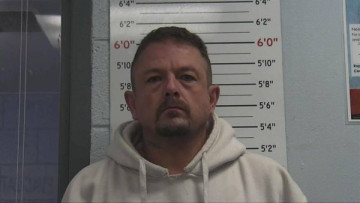 Mugshot of DANNY V VELARDE