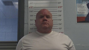 Mugshot of DAVID E BAKER