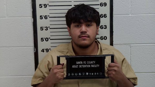 Mugshot of DIEGO ELIJAH BENCOMO