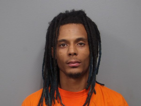 Mugshot of DELVON ROBERTSON