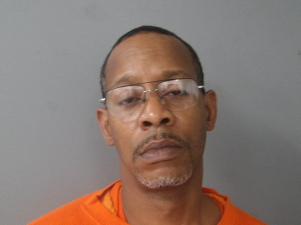 Mugshot of NOAH HUTCHINSON
