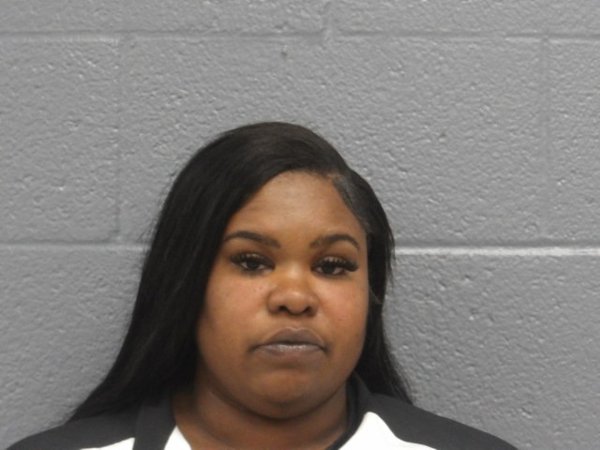 Mugshot of TYSHEARRA TAYLOR
