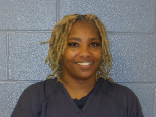 Mugshot of LEONISHA ALLEN