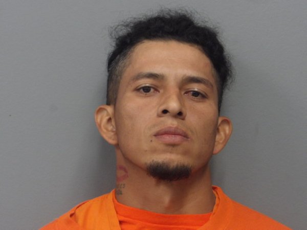 Mugshot of HERLIN HUETE