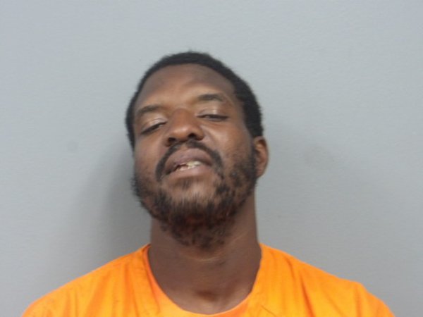 Mugshot of LARREZ LOWE