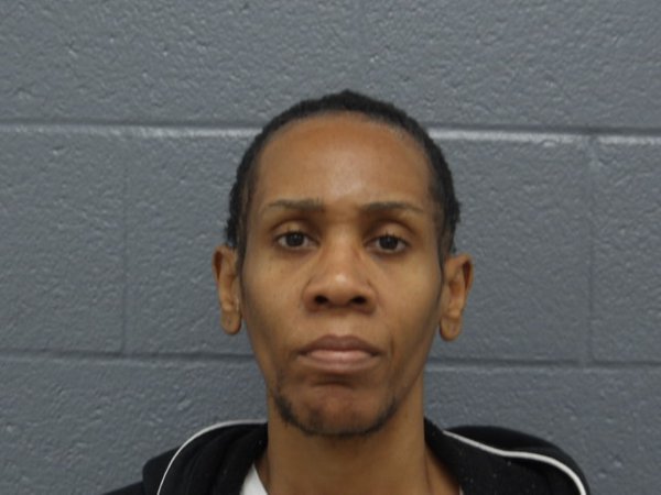 Mugshot of TENISHA ROBINSON