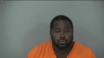 Mugshot of JOVOHN TERRELL LEONARD