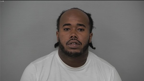 Mugshot of DESHAUN THOMAS PHILLIPS