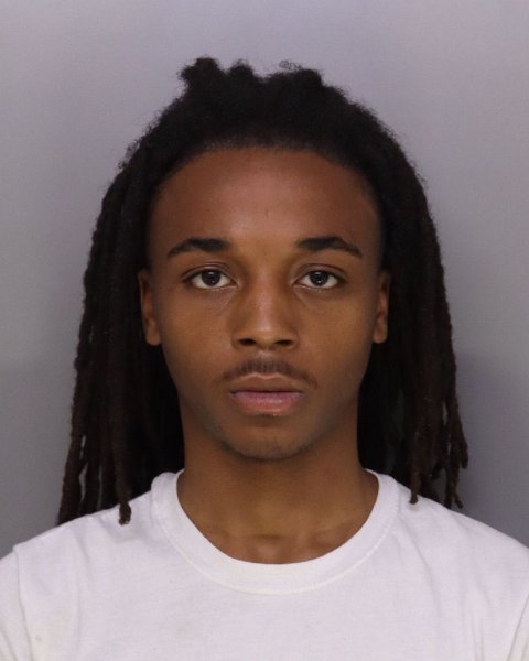 Mugshot of DONTA YETT