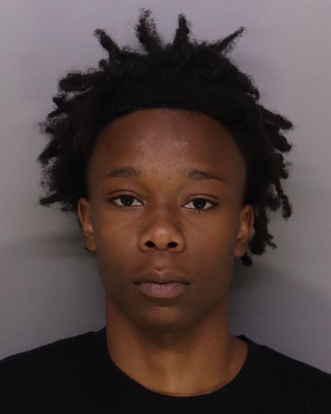 Mugshot of MARTONVION THOMAS