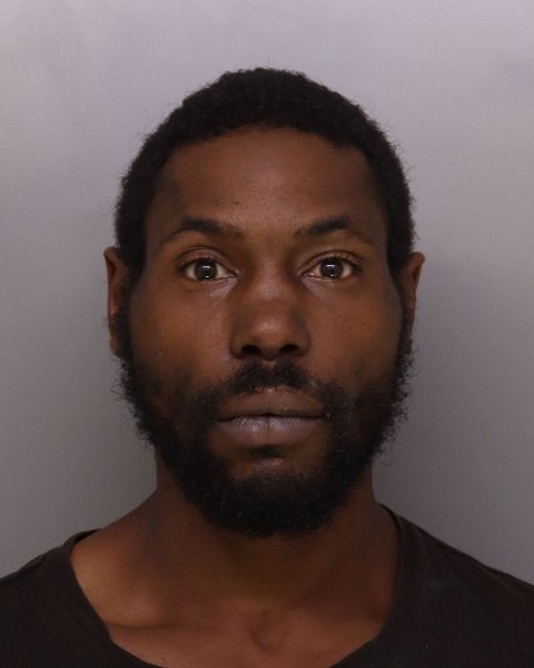 Mugshot of DARIUS PRESSLEY