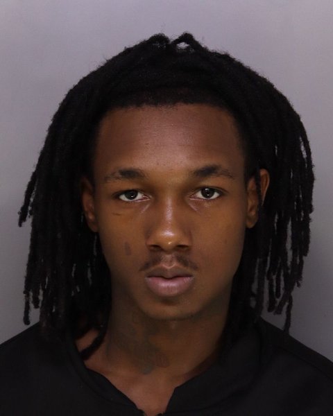Mugshot of KEARVIN JONES