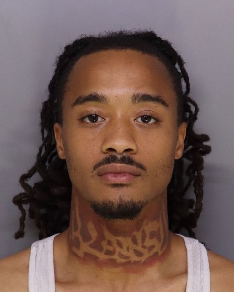 Mugshot of ISIAH GRAVES IV