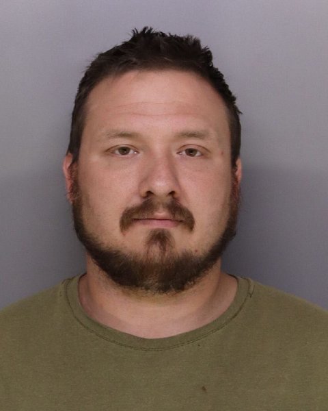 Mugshot of DALTON LINDGREN