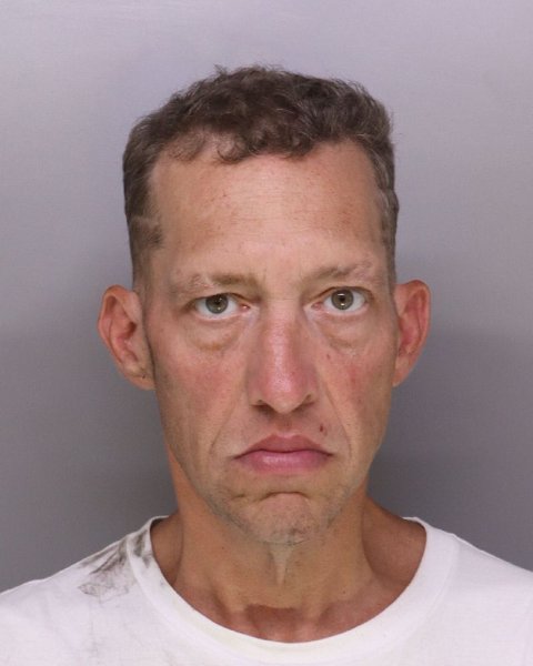 Mugshot of MATHIEU FRIZELL