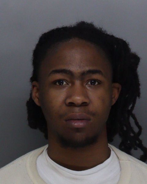Mugshot of DAYLEN CAMPBELL