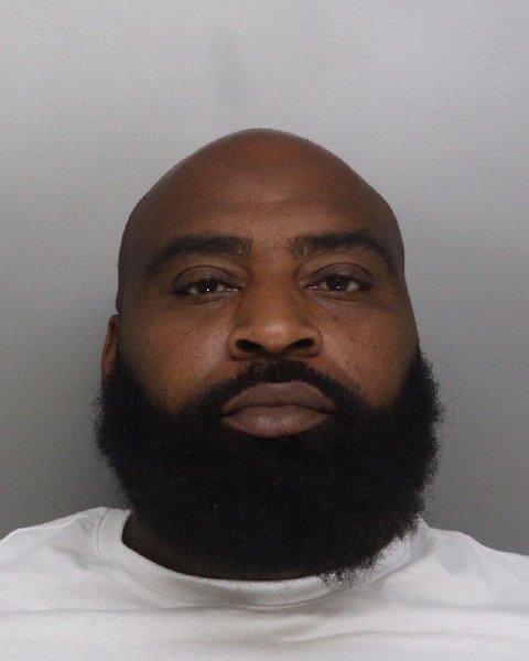 Mugshot of MICHAEL HOWARD