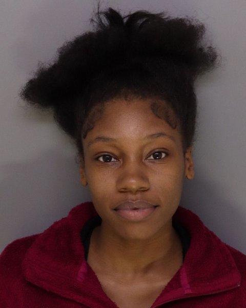 Mugshot of SANIYYAH STEELE