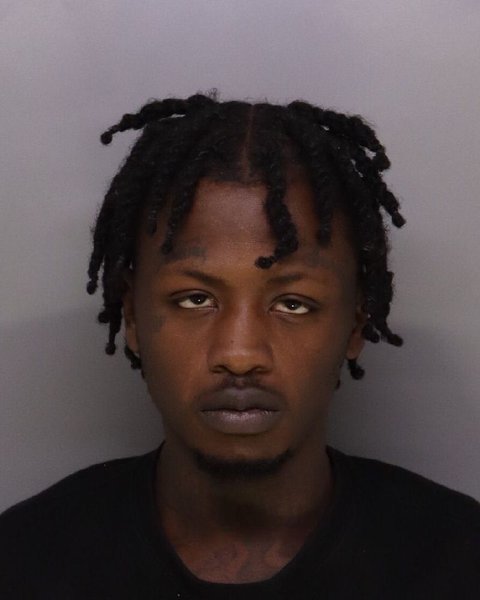 Mugshot of TRAYVON FOSTER