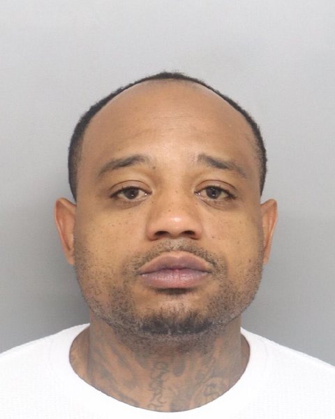 Mugshot of DATHAN HALL