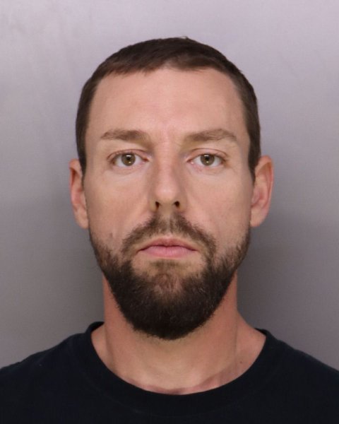 Mugshot of BENJAMIN HARTZEL