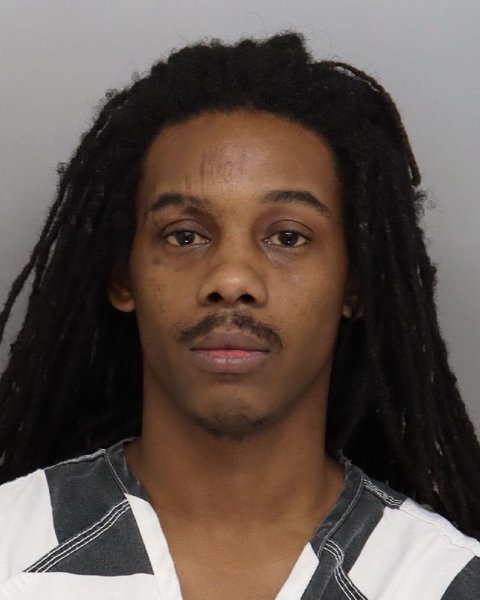 Mugshot of DAESHAWN PEAKE