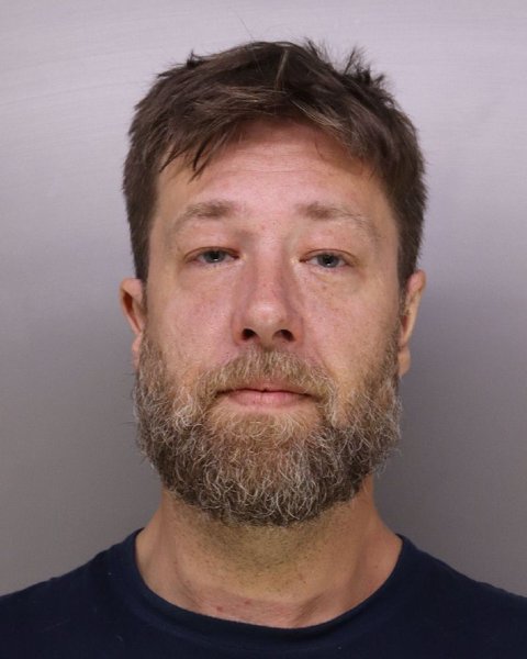 Mugshot of PARRY HOLT