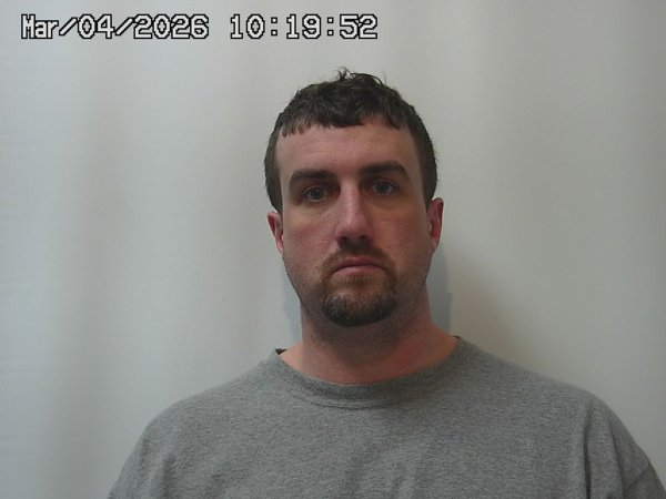 Mugshot of KYLE LONG