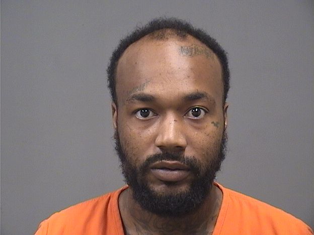 Mugshot of DRESHAWN MADDOX