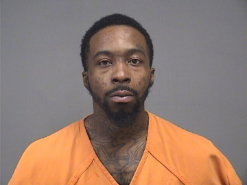Mugshot of DARIUS DATES