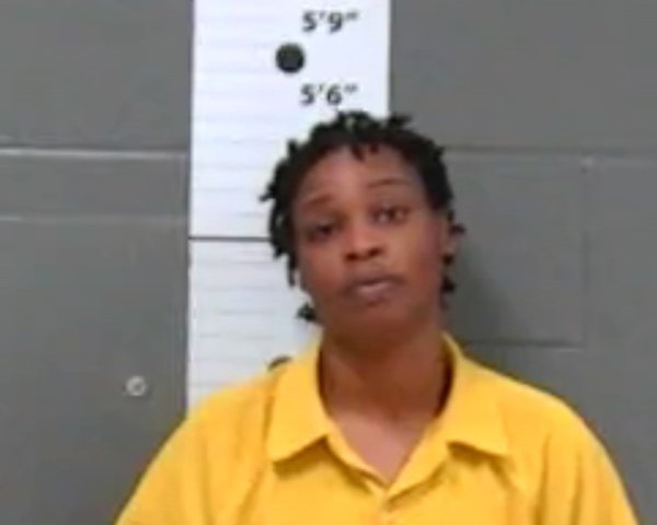 Mugshot of SHIDAZIA D TROCHE