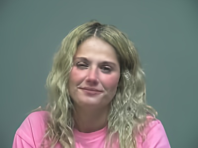 Mugshot of Nichole Leigh Cavinee