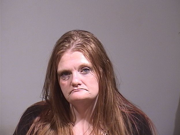 Mugshot of KARI CASSANDRA SAUNDERS