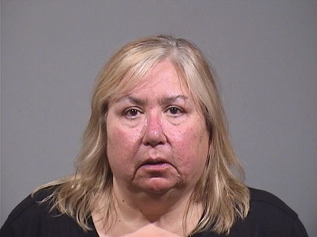 Mugshot of KELLY MARIE DINGMAN