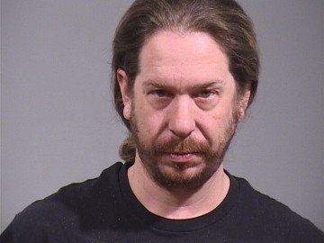 Mugshot of MICHAEL LEON LEWIS