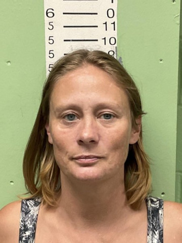 Mugshot of REONA MAE THORN