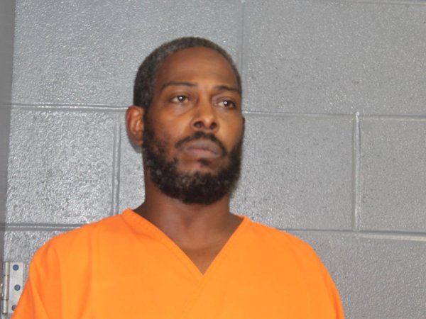 Mugshot of DEMENIKUS LEGEORGE DOBIN