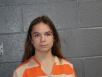 Mugshot of SARAH BETH KENNETT